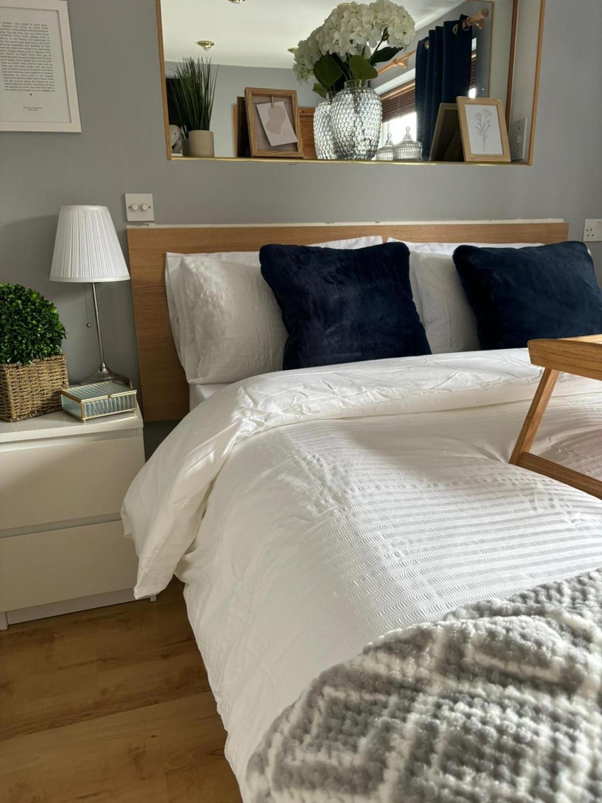 Amazing En-Suite Apartment In Finchley Central Londra Dış mekan fotoğraf