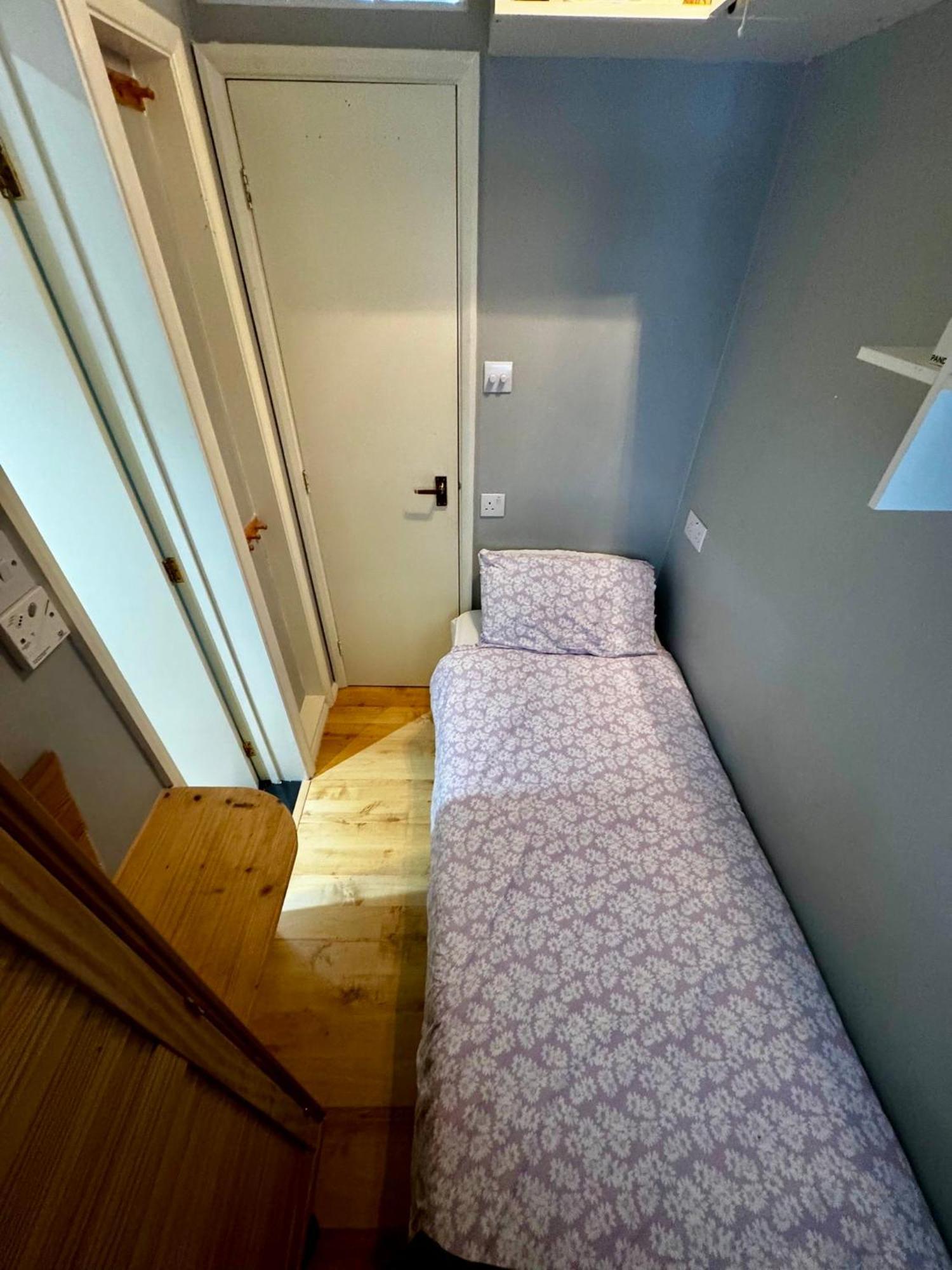 Amazing En-Suite Apartment In Finchley Central Londra Dış mekan fotoğraf